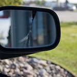 La truffa dello specchietto, una piaga per gli automobilisti
